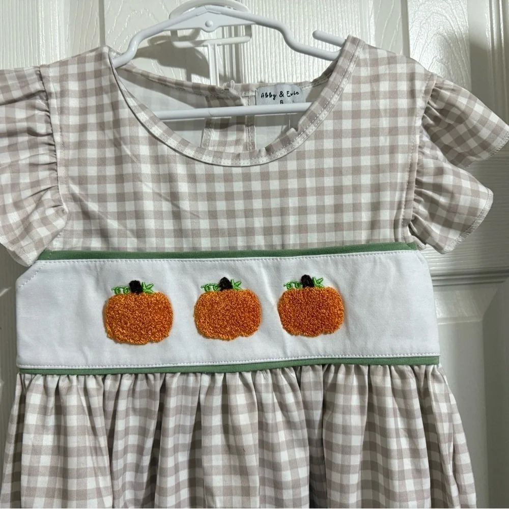 New Boutique Pumpkins Shorts Set